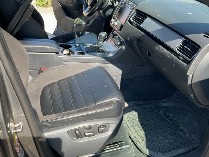 Volkswagen Touareg 3.0 V6 TDI Sport BlueMotion Tech 2018 – снимка 16