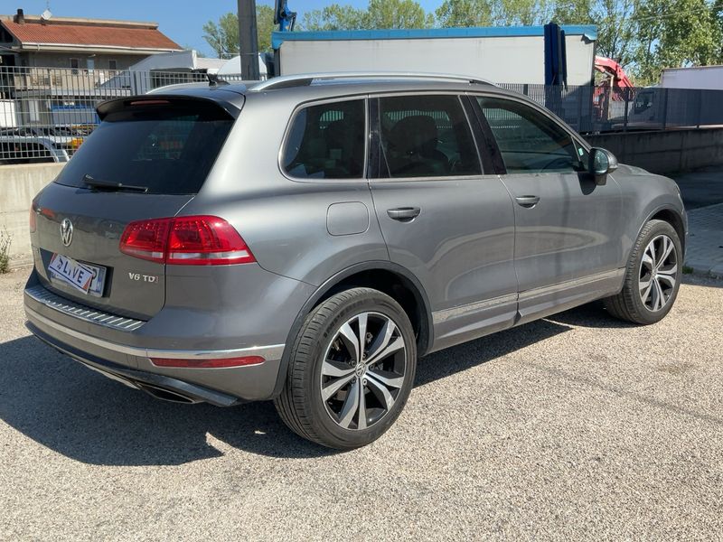 Volkswagen Touareg 3.0 V6 TDI Sport BlueMotion Tech 2018 – снимка 8