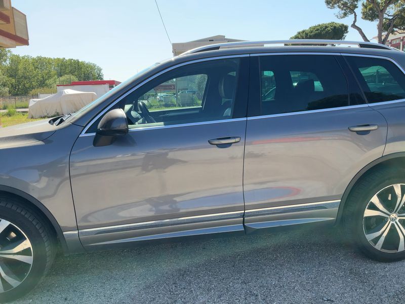 Volkswagen Touareg 3.0 V6 TDI Sport BlueMotion Tech 2018 – снимка 4