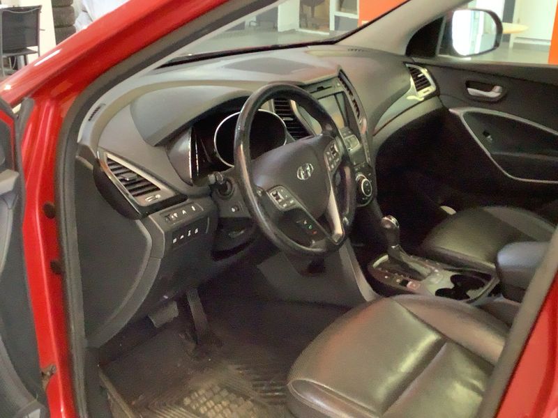 Hyundai Grand Santa Fe 2.2 CRDi Tecno 4WD 2015 – снимка 17