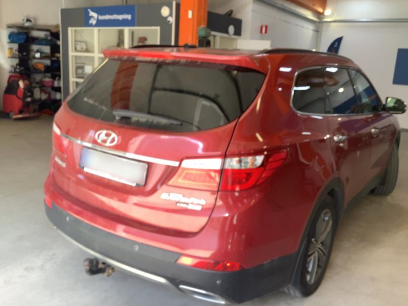 Hyundai Grand Santa Fe 2.2 CRDi Tecno 4WD 2015 – снимка 8
