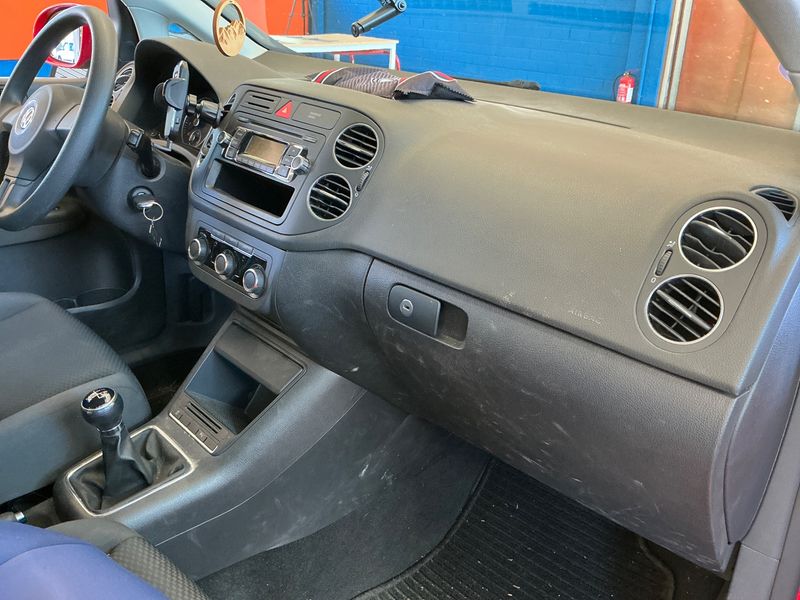 Volkswagen Golf VI Plus 1.2 TSI Trendline 2011 – снимка 23