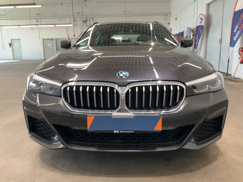 BMW 5er 520i Mild-Hybrid M Sport 2023 – снимка 14