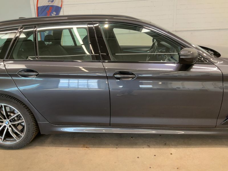 BMW 5er 520i Mild-Hybrid M Sport 2023 – снимка 10