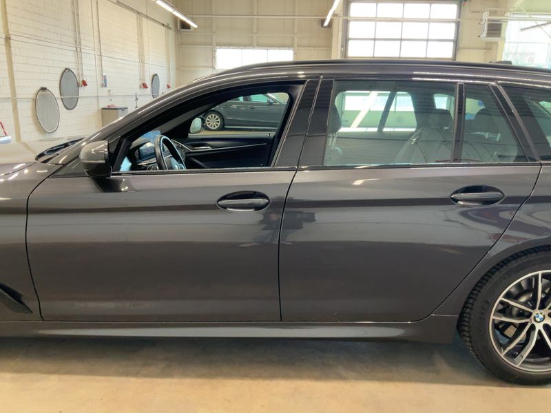BMW 5er 520i Mild-Hybrid M Sport 2023 – снимка 4