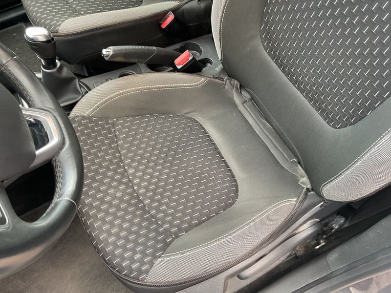 Renault Captur 0.9 Energy Intens 2018 – снимка 21