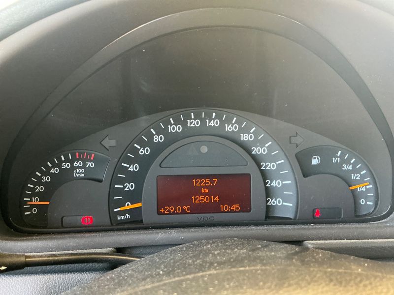 Mercedes-Benz C-Klasse C 180 Kompressor Classic 2003 – снимка 4