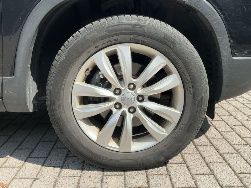 Kia Sorento 2.2 CRDi Spirit 4WD 2012 – снимка 11