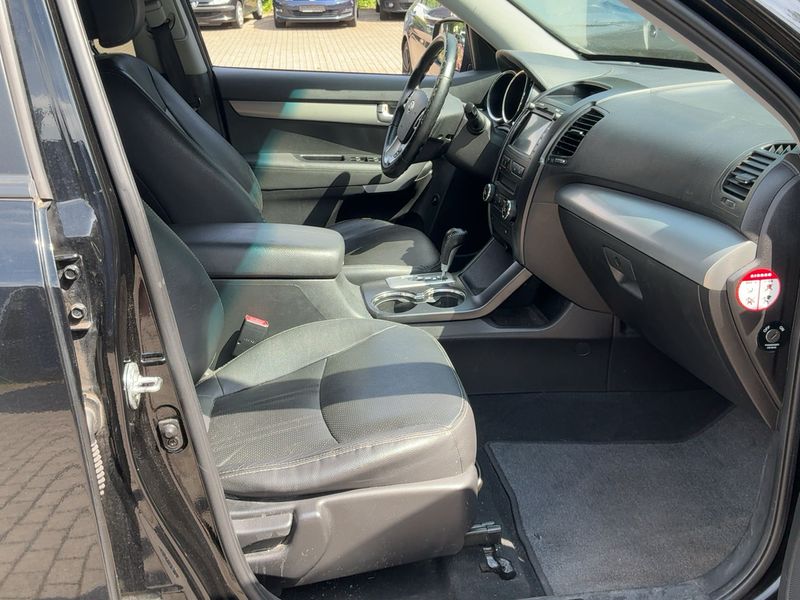 Kia Sorento 2.2 CRDi Spirit 4WD 2012 – снимка 17