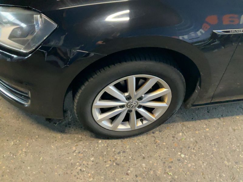Volkswagen Golf VII 1.2 TSI Lounge BlueMotion Tech 2016 – снимка 3
