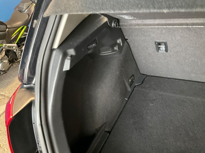 Volkswagen Golf VII 1.2 TSI Lounge BlueMotion Tech 2016 – снимка 30