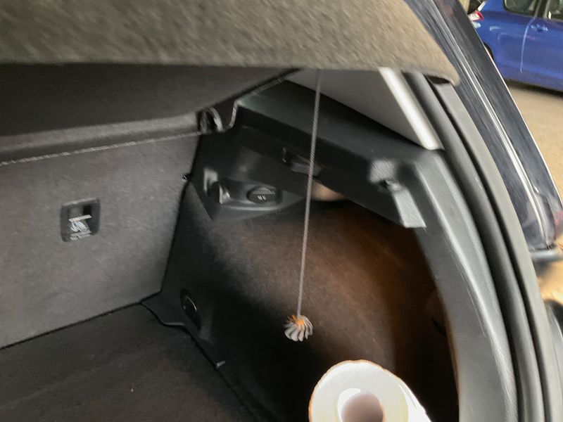 Volkswagen Golf VII 1.2 TSI Lounge BlueMotion Tech 2016 – снимка 29