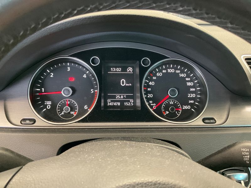 Volkswagen Passat 2.0 TDI Comfortline BlueMotion Tech 2011 – снимка 4