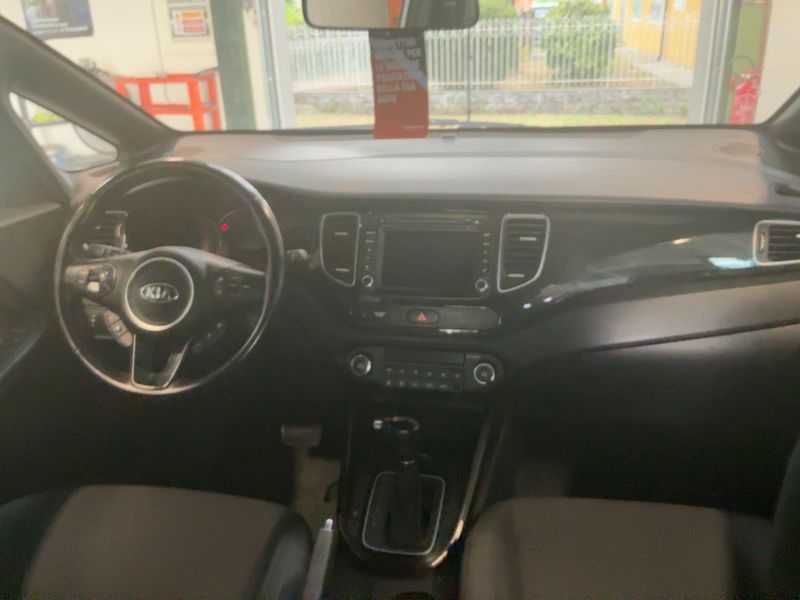 Kia Carens 1.7 CRDi Class 2016 – снимка 17