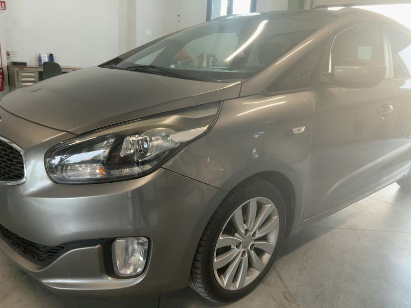 Kia Carens 1.7 CRDi Class 2016 – снимка 2