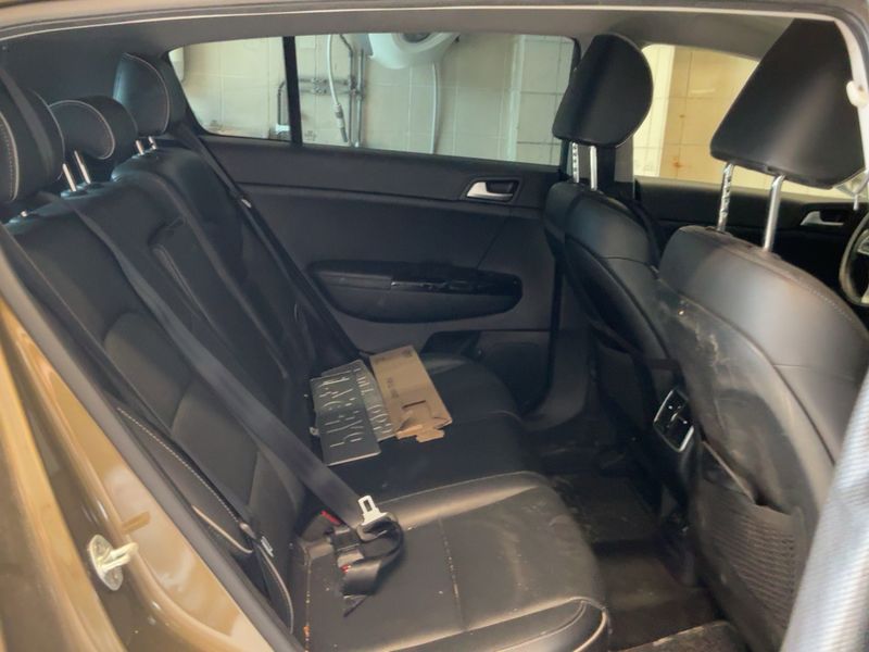 Kia Sportage 2.0 CRDi Vision 4WD 2017 – снимка 19