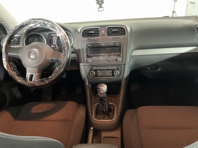 Volkswagen Golf VI 1.6 TDI Rabbit BlueMotion Tech 2012 – снимка 17