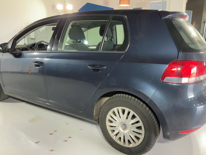 Volkswagen Golf VI 1.6 TDI Rabbit BlueMotion Tech 2012 – снимка 6