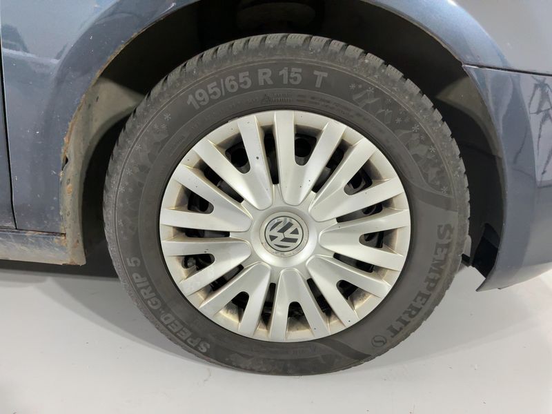 Volkswagen Golf VI 1.6 TDI Rabbit BlueMotion Tech 2012 – снимка 11
