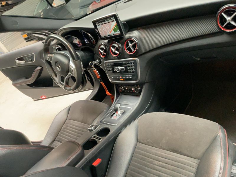 Mercedes-Benz GLA-Klasse GLA 45 AMG 4Matic 2015 – снимка 17