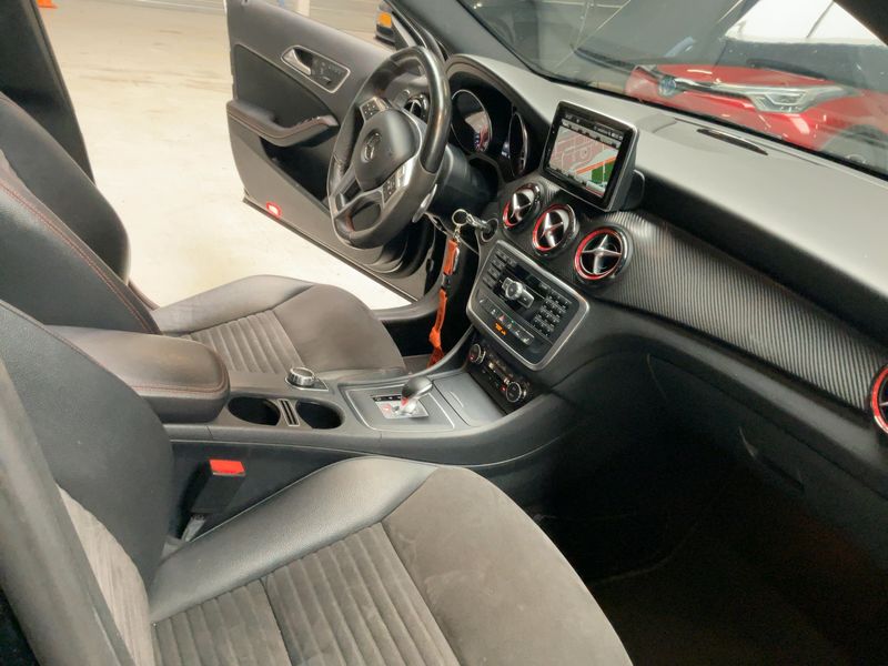 Mercedes-Benz GLA-Klasse GLA 45 AMG 4Matic 2015 – снимка 16