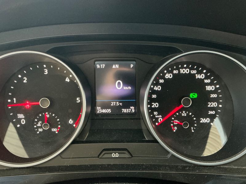 Volkswagen Tiguan Allspace 2.0 TDI Business BlueMotion Tech 2019 – снимка 19