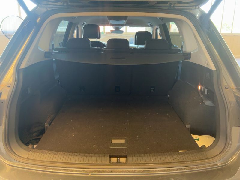Volkswagen Tiguan Allspace 2.0 TDI Business BlueMotion Tech 2019 – снимка 16