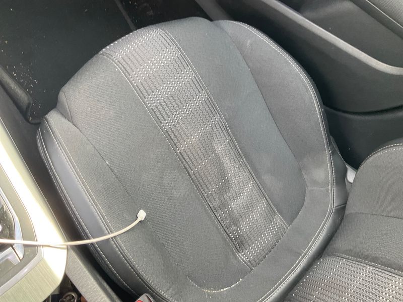 Peugeot 308 1.6 Blue-HDi Allure 2018 – снимка 23