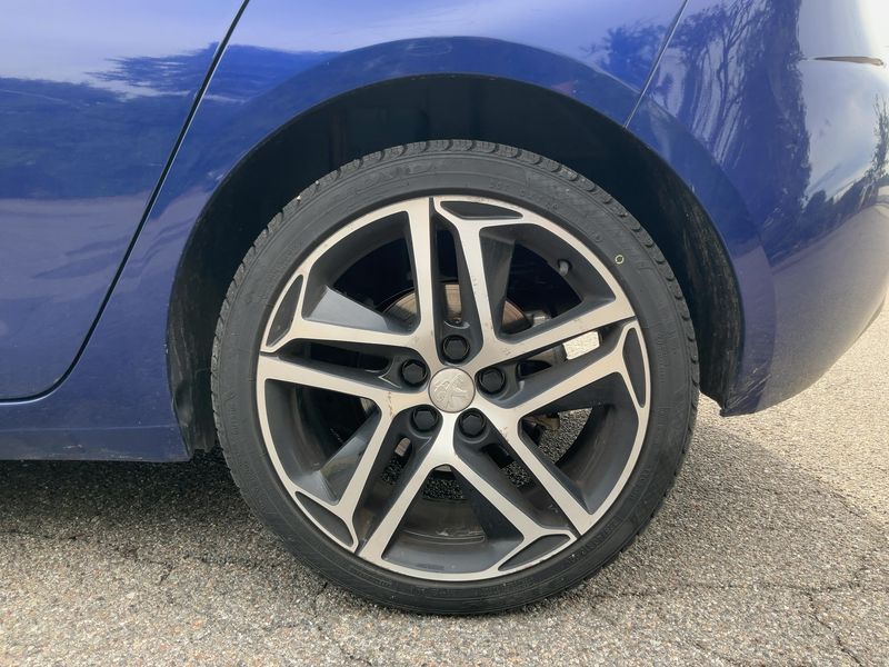 Peugeot 308 1.6 Blue-HDi Allure 2018 – снимка 5