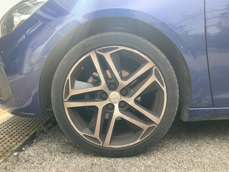 Peugeot 308 1.6 Blue-HDi Allure 2018 – снимка 3
