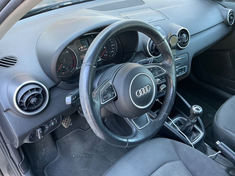 Audi A1 1.4 TDI 2015 – снимка 31