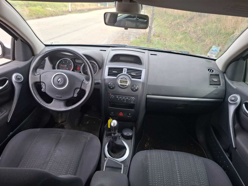 Renault Megane 1.5 dCi Confort Dynamique 2008 – снимка 11