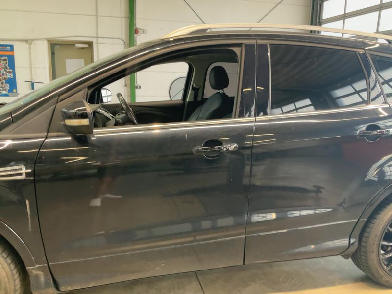 Ford Kuga 1.5 EcoBoost Individual 2015 – снимка 4