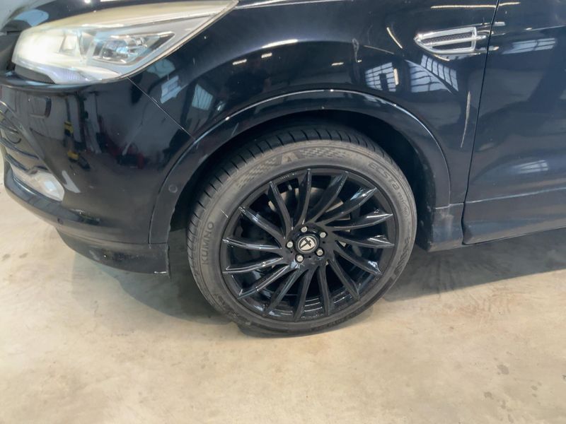 Ford Kuga 1.5 EcoBoost Individual 2015 – снимка 3