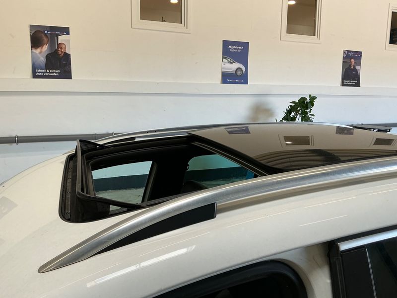 Volkswagen Tiguan 2.0 TDI Sport & Style 4Motion 2012 – снимка 37