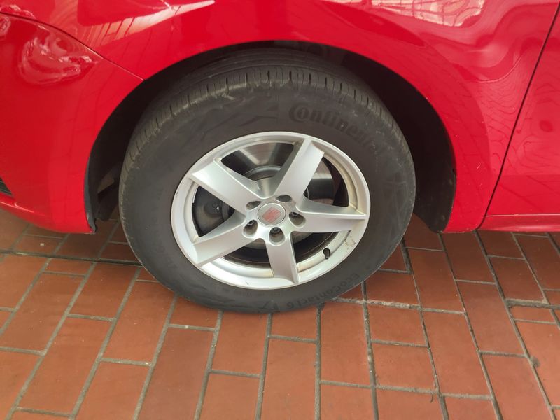 Seat Alhambra 2.0 TDI Style 2012 – снимка 3