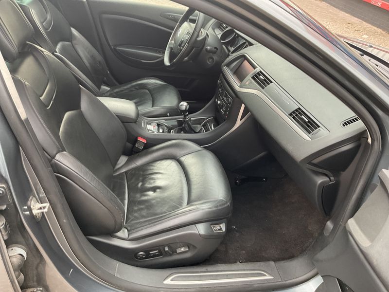 Citroen C5 2.0 HDi Business Class 2011 – снимка 3