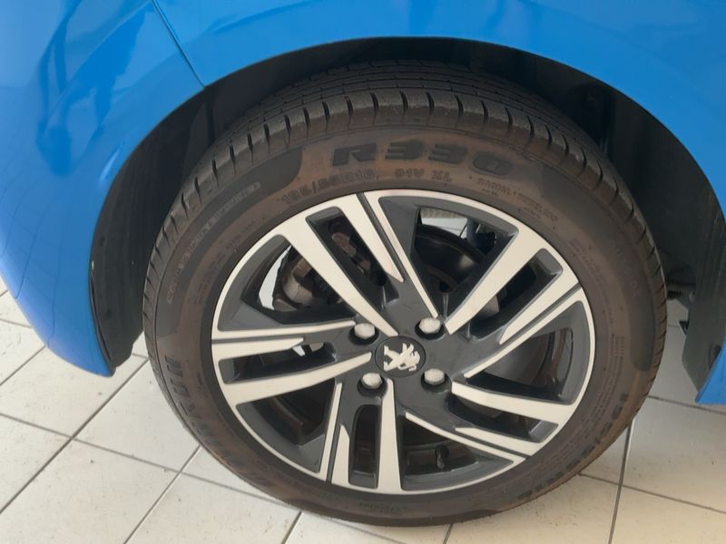Peugeot 208 1.2 PureTech Allure 2021 – снимка 9