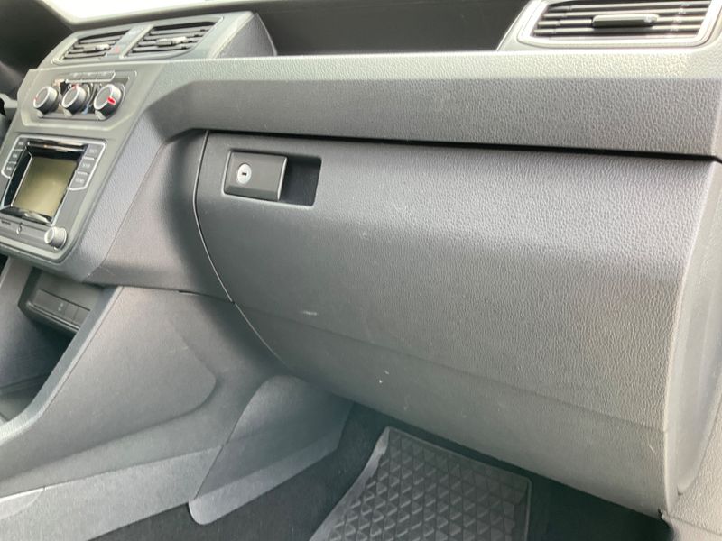 Volkswagen Caddy 2.0 TDI Kombi EcoProfi BlueMotion Tech 2016 – снимка 25