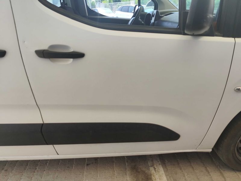 Citroen Berlingo 1.5 Blue-HDi Live M 2021 – снимка 20