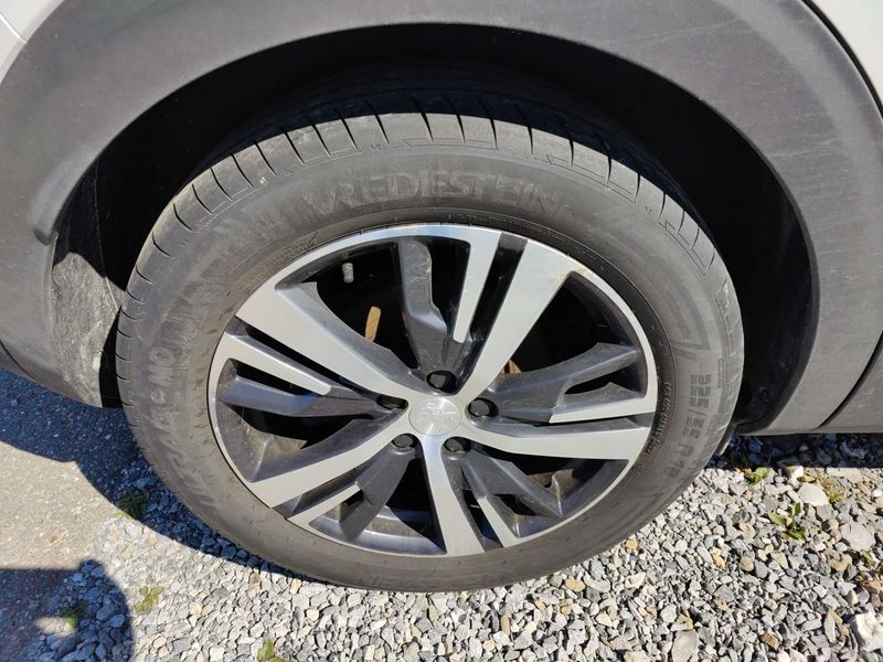 Peugeot 3008 1.5 Blue-HDi Allure 2020 – снимка 22
