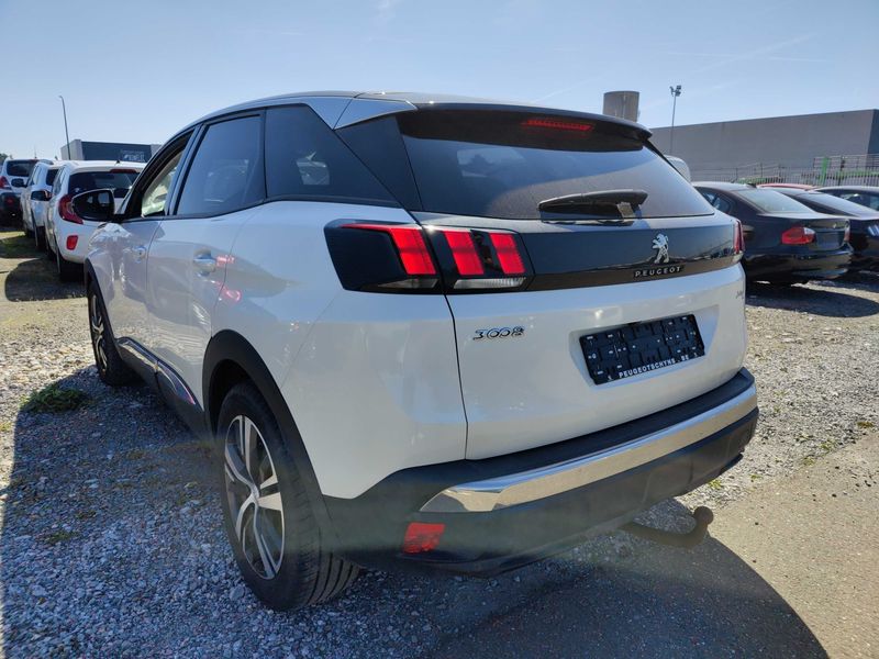 Peugeot 3008 1.5 Blue-HDi Allure 2020 – снимка 3