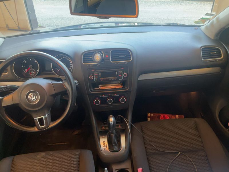 Volkswagen Golf VI 1.6 TDI Trendline BlueMotion Tech 2012 – снимка 17