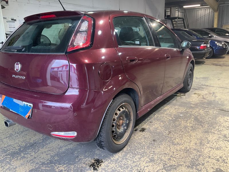 Fiat Punto 1.4 Sport 2012 – снимка 2