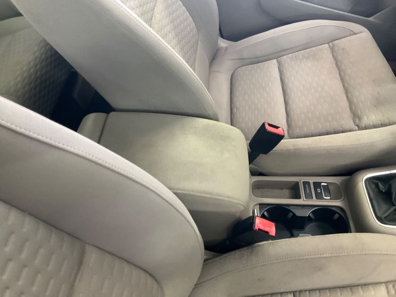 Volkswagen Tiguan 2.0 TSI Track & Field 4Motion 2011 – снимка 33