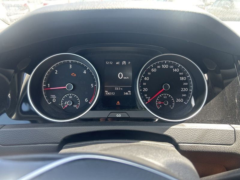 Volkswagen Golf VII 1.6 TDI Executive BlueMotion Tech 2017 – снимка 18