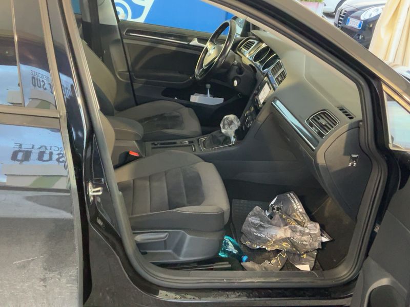 Volkswagen Golf VII 1.6 TDI Executive BlueMotion Tech 2017 – снимка 16