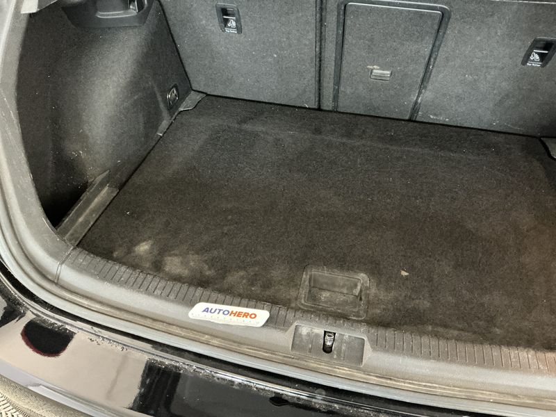 Volkswagen Golf VII 1.6 TDI Executive BlueMotion Tech 2017 – снимка 33
