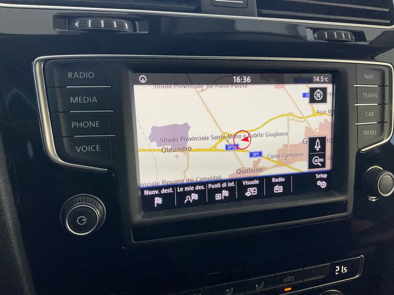Volkswagen Golf VII 1.6 TDI Executive BlueMotion Tech 2017 – снимка 27