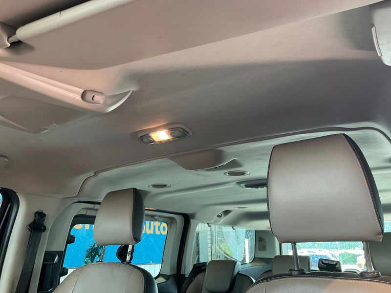 Ford Transit 2.2 TDCi 300 L2 Tourneo Titanium 2013 – снимка 42